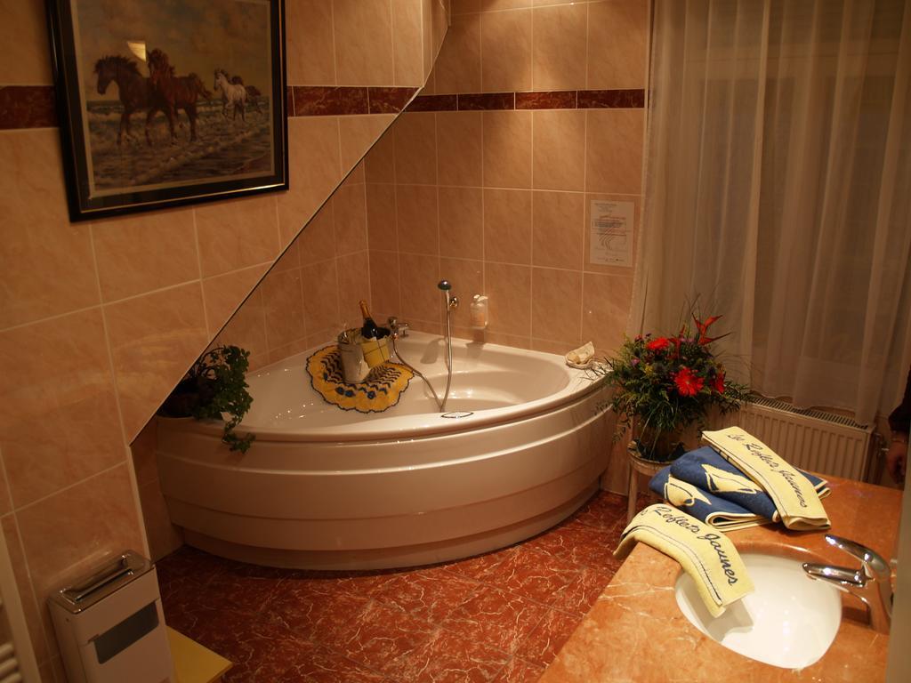 Les Reflets Jaunes ジヴェ 部屋 写真